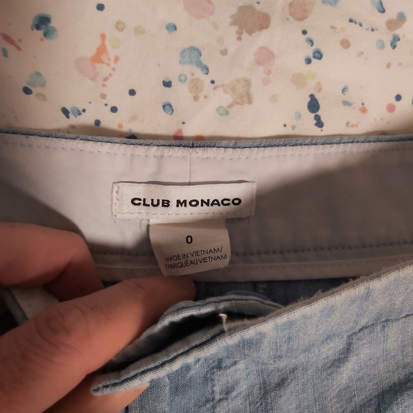 Club Monaco - Size 0 - Blue chambray scalloped edge short - Picture 2 of 3
